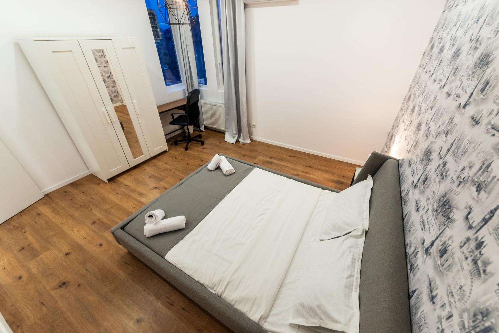 Ultracentral Spacious Apartment 4Br Bukarest Exteriör bild